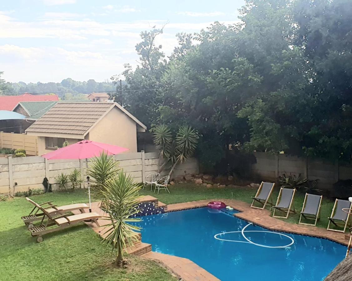 Horizon Green Guest House Randfontein Exterior photo